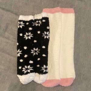 Fuzzy socks - one size fits most